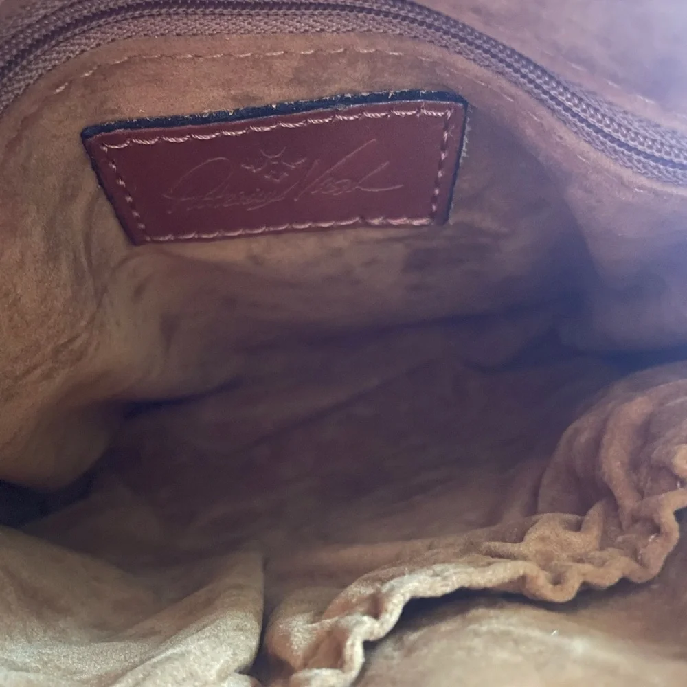 Patricia Nash Xbody & Wallet - Picture 10 of 10